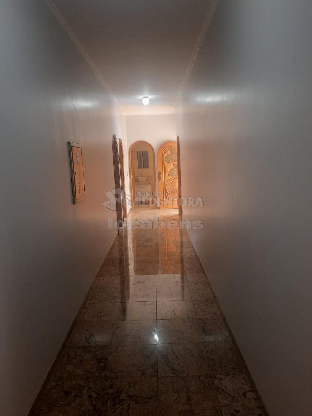 Alugar Casa / Padr&atilde;o em S&atilde;o Jos&eacute; do Rio Preto R$ 5.000,00 - Foto 4