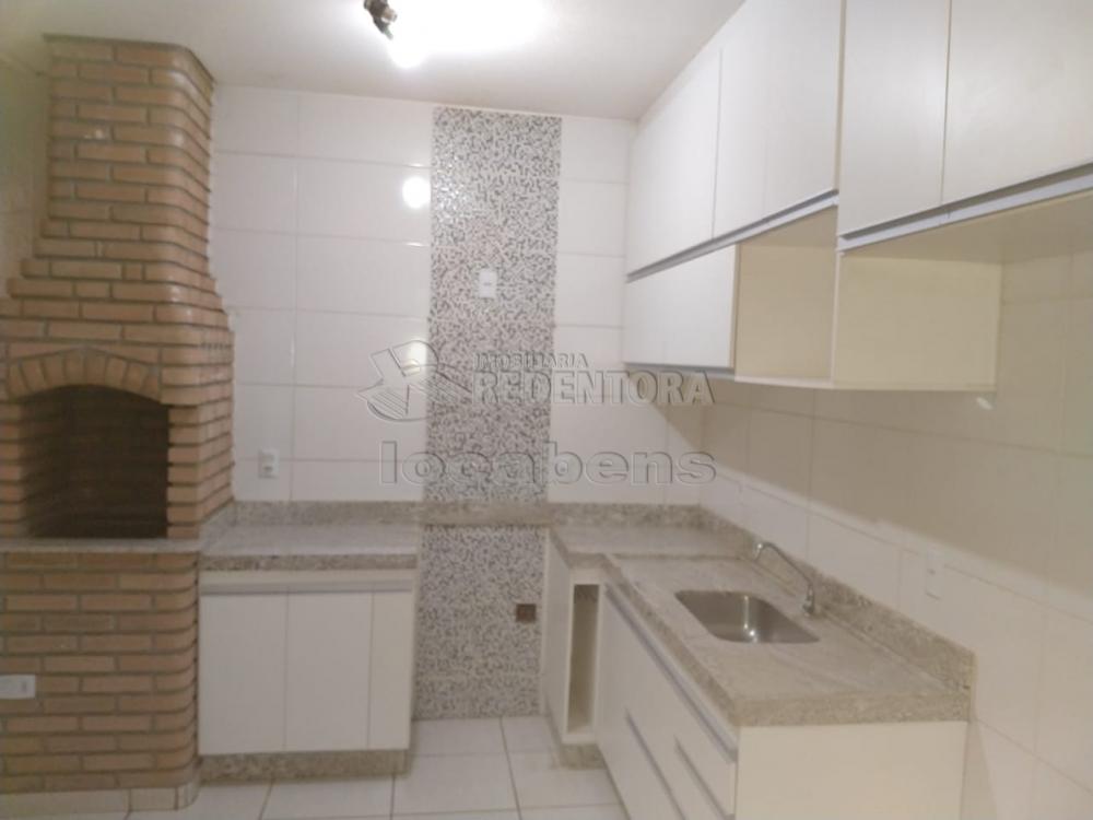 Alugar Casa / Condom&iacute;nio em S&atilde;o Jos&eacute; do Rio Preto R$ 1.800,00 - Foto 2