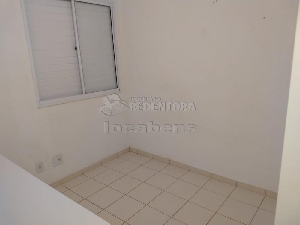 Alugar Casa / Condom&iacute;nio em S&atilde;o Jos&eacute; do Rio Preto R$ 1.800,00 - Foto 5