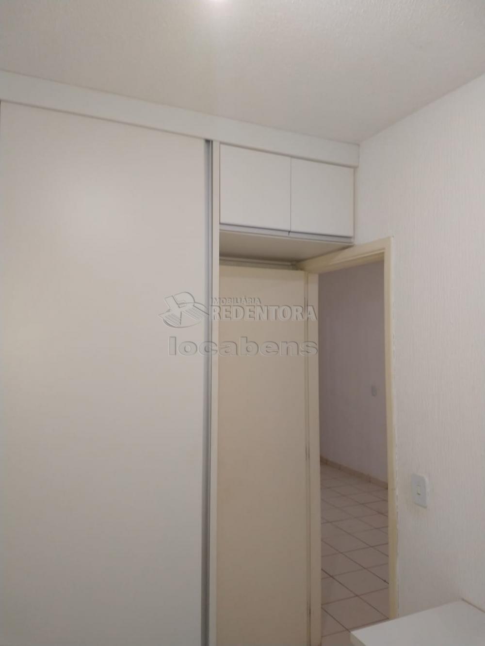 Alugar Casa / Condom&iacute;nio em S&atilde;o Jos&eacute; do Rio Preto R$ 1.800,00 - Foto 8
