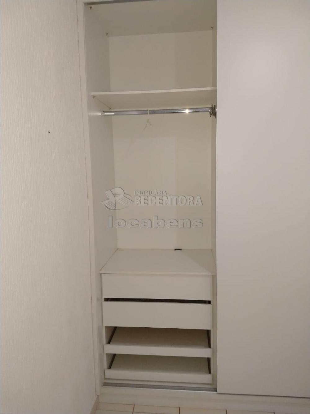Alugar Casa / Condom&iacute;nio em S&atilde;o Jos&eacute; do Rio Preto R$ 1.800,00 - Foto 12
