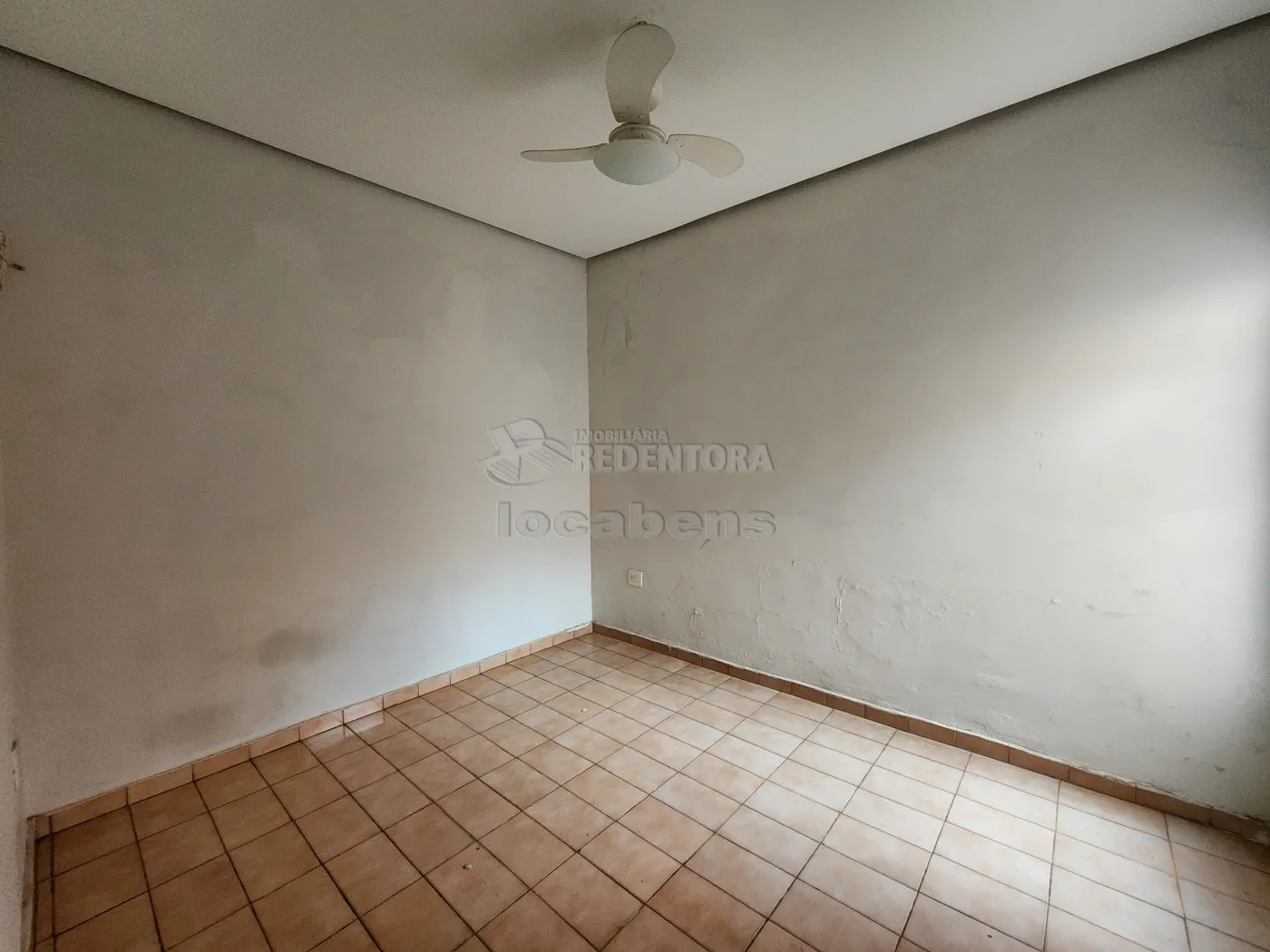 Alugar Casa / Padr&atilde;o em S&atilde;o Jos&eacute; do Rio Preto R$ 1.600,00 - Foto 9