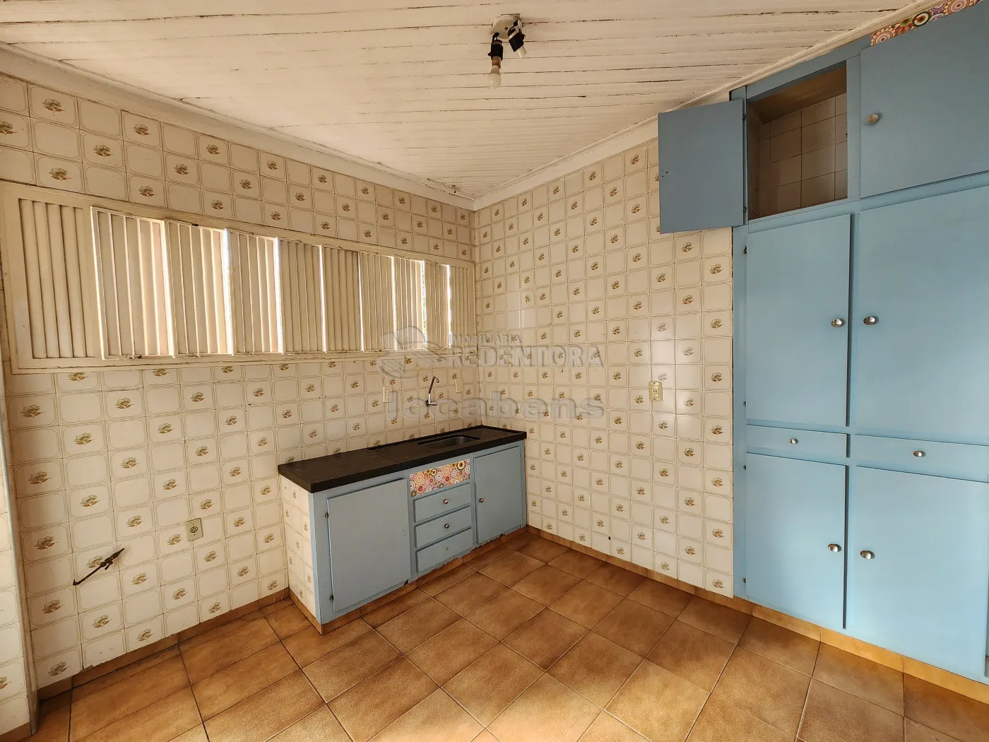 Alugar Casa / Padr&atilde;o em S&atilde;o Jos&eacute; do Rio Preto R$ 1.600,00 - Foto 16