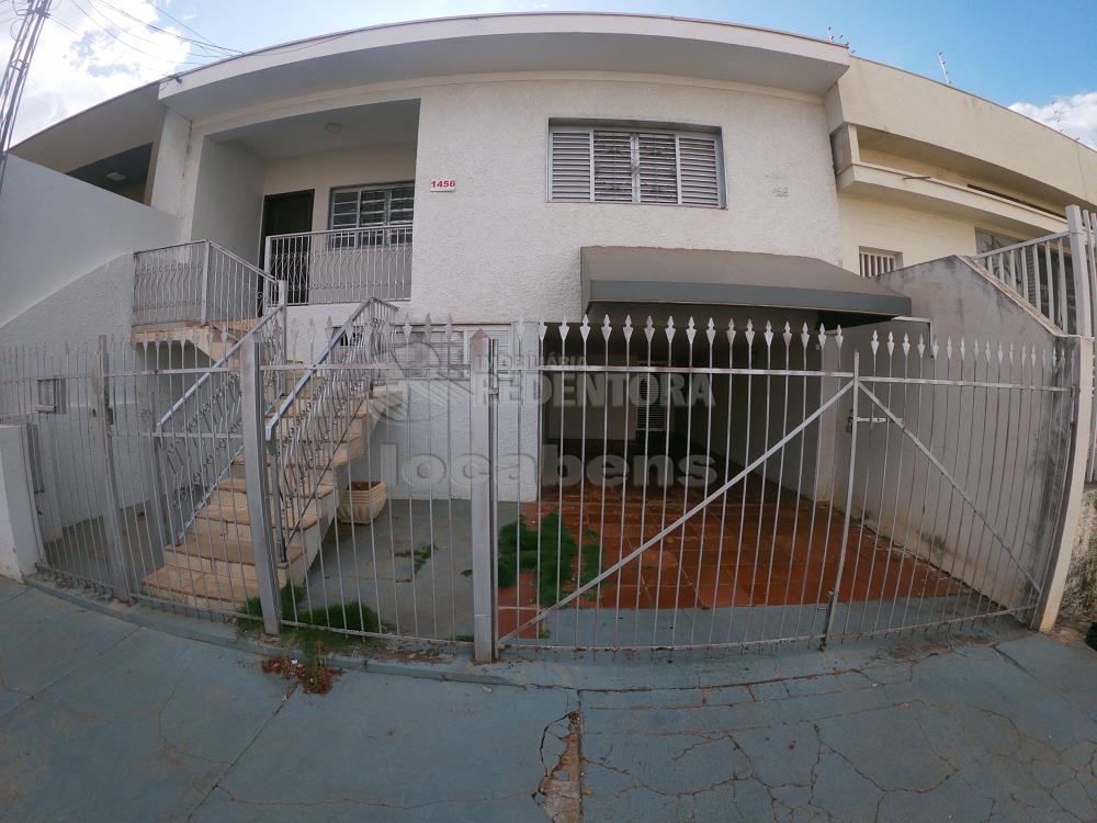 Alugar Casa / Padr&atilde;o em S&atilde;o Jos&eacute; do Rio Preto R$ 1.600,00 - Foto 1
