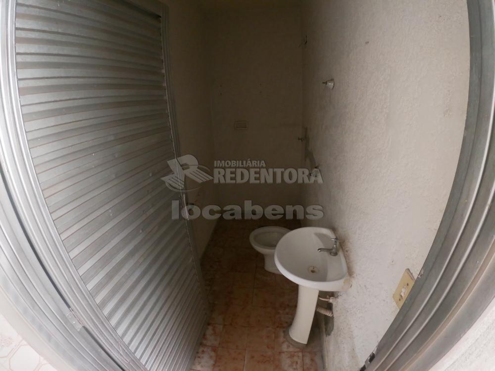 Alugar Casa / Padr&atilde;o em S&atilde;o Jos&eacute; do Rio Preto R$ 1.600,00 - Foto 6