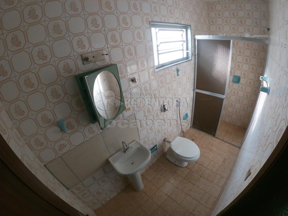 Alugar Casa / Padr&atilde;o em S&atilde;o Jos&eacute; do Rio Preto R$ 1.600,00 - Foto 11