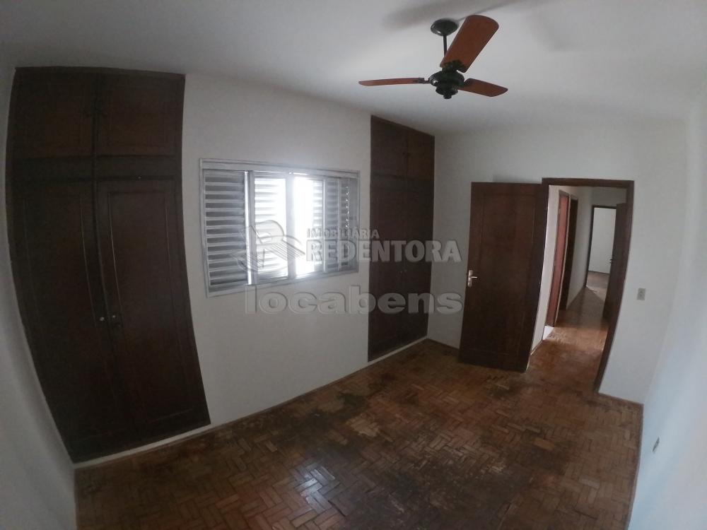 Alugar Casa / Padr&atilde;o em S&atilde;o Jos&eacute; do Rio Preto R$ 1.600,00 - Foto 12