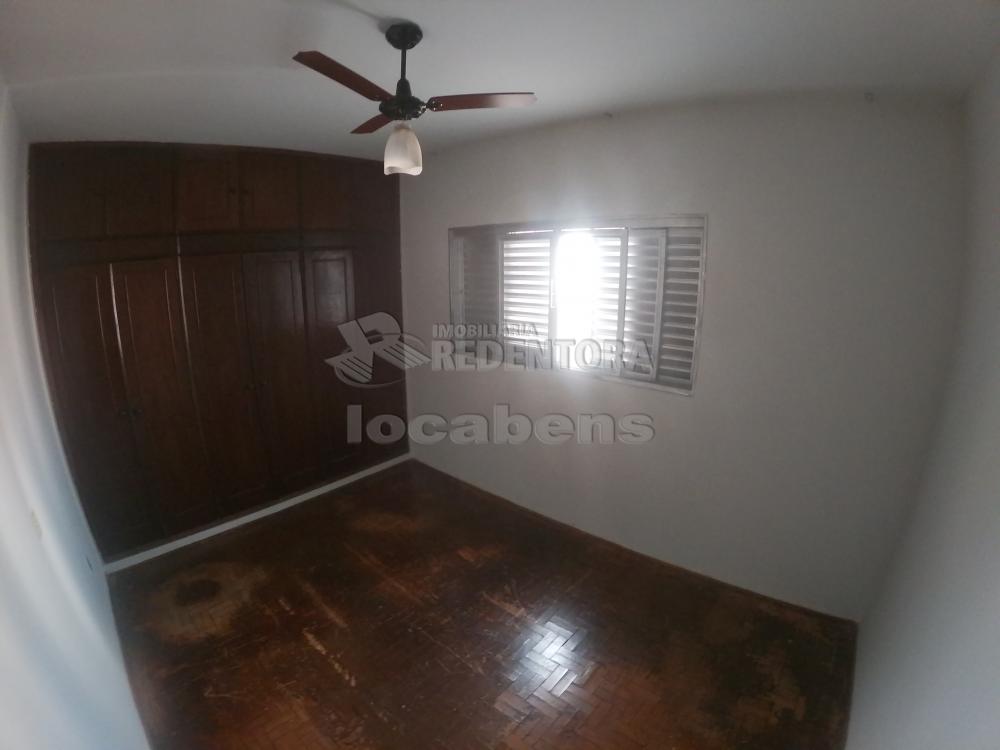Alugar Casa / Padr&atilde;o em S&atilde;o Jos&eacute; do Rio Preto R$ 1.600,00 - Foto 15