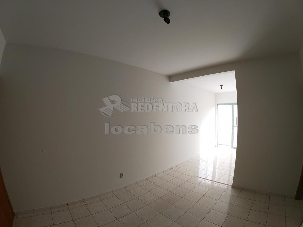 Alugar Apartamento / Padr&atilde;o em S&atilde;o Jos&eacute; do Rio Preto R$ 1.000,00 - Foto 2