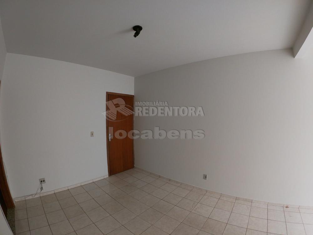 Alugar Apartamento / Padr&atilde;o em S&atilde;o Jos&eacute; do Rio Preto R$ 1.000,00 - Foto 3