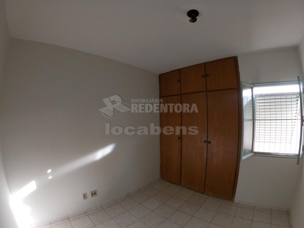 Alugar Apartamento / Padr&atilde;o em S&atilde;o Jos&eacute; do Rio Preto R$ 1.000,00 - Foto 7