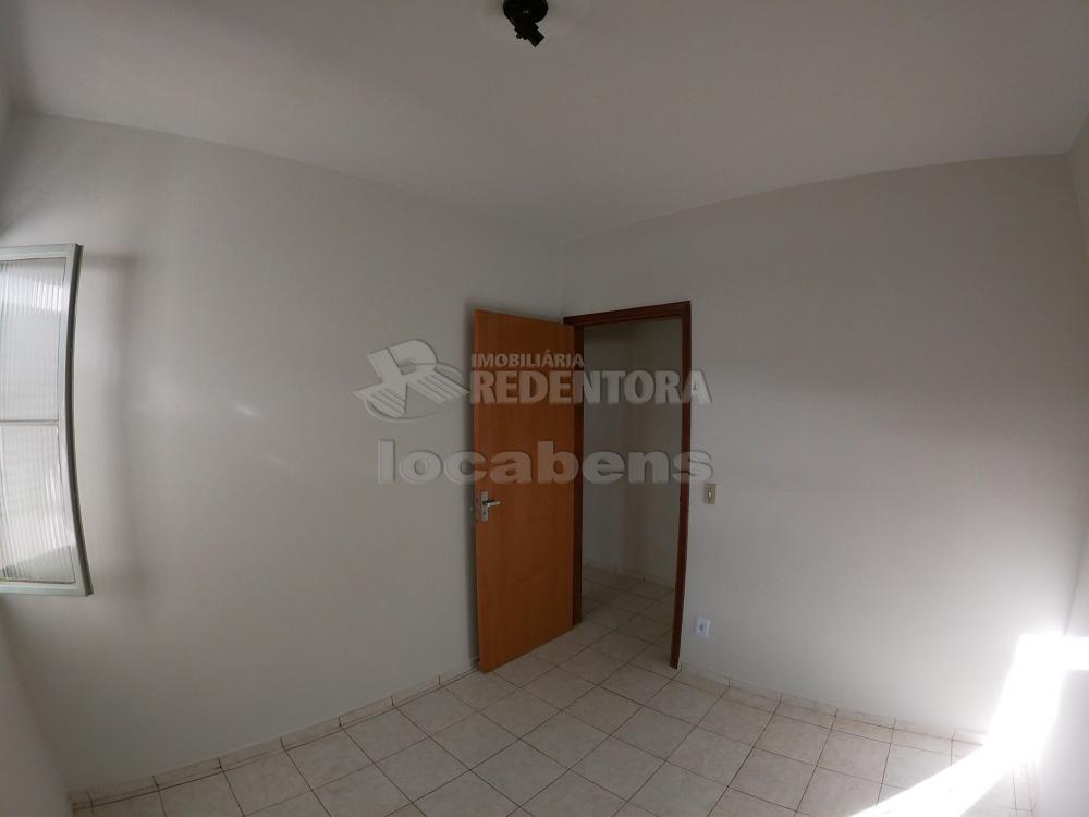 Alugar Apartamento / Padr&atilde;o em S&atilde;o Jos&eacute; do Rio Preto R$ 1.000,00 - Foto 9