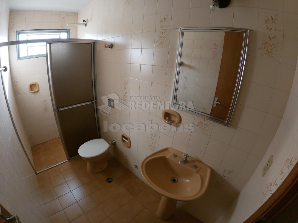 Alugar Apartamento / Padr&atilde;o em S&atilde;o Jos&eacute; do Rio Preto R$ 1.000,00 - Foto 10