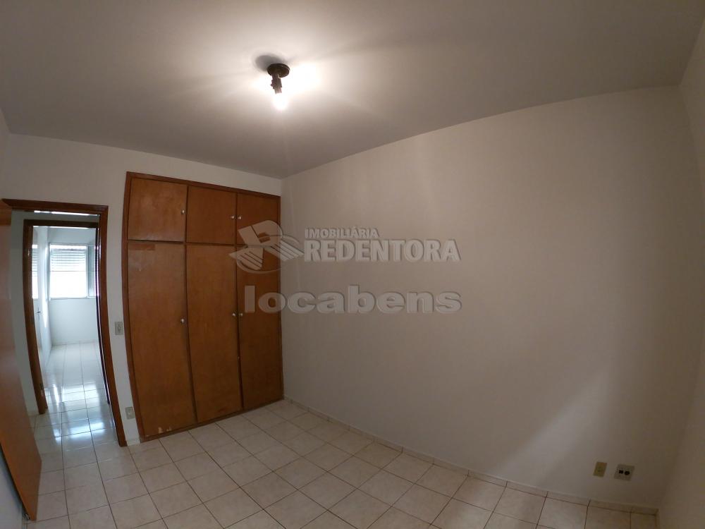 Alugar Apartamento / Padr&atilde;o em S&atilde;o Jos&eacute; do Rio Preto R$ 1.000,00 - Foto 12