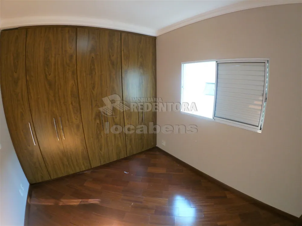 Alugar Casa / Condom&iacute;nio em S&atilde;o Jos&eacute; do Rio Preto R$ 6.000,00 - Foto 17