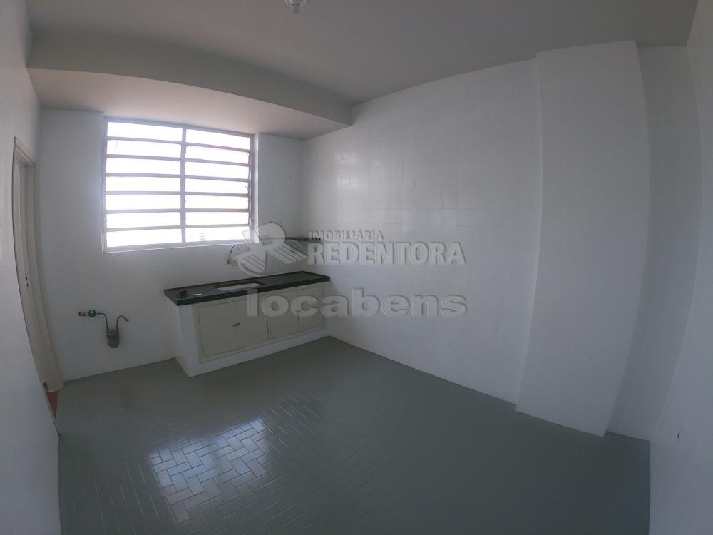 Alugar Apartamento / Padr&atilde;o em S&atilde;o Jos&eacute; do Rio Preto R$ 1.100,00 - Foto 6