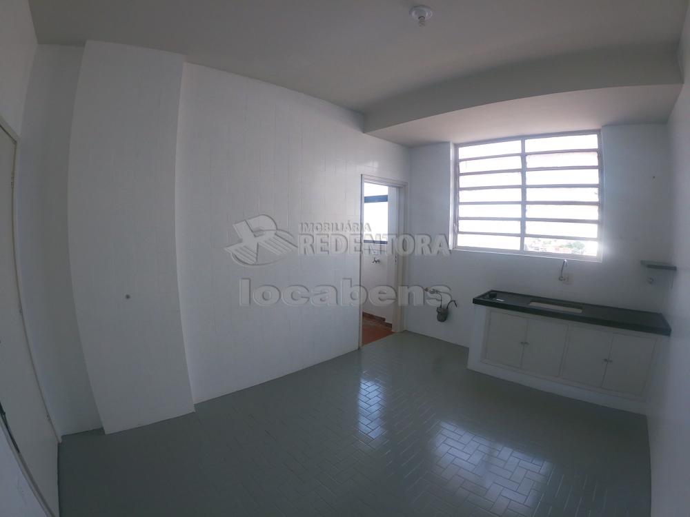 Alugar Apartamento / Padr&atilde;o em S&atilde;o Jos&eacute; do Rio Preto R$ 1.100,00 - Foto 7