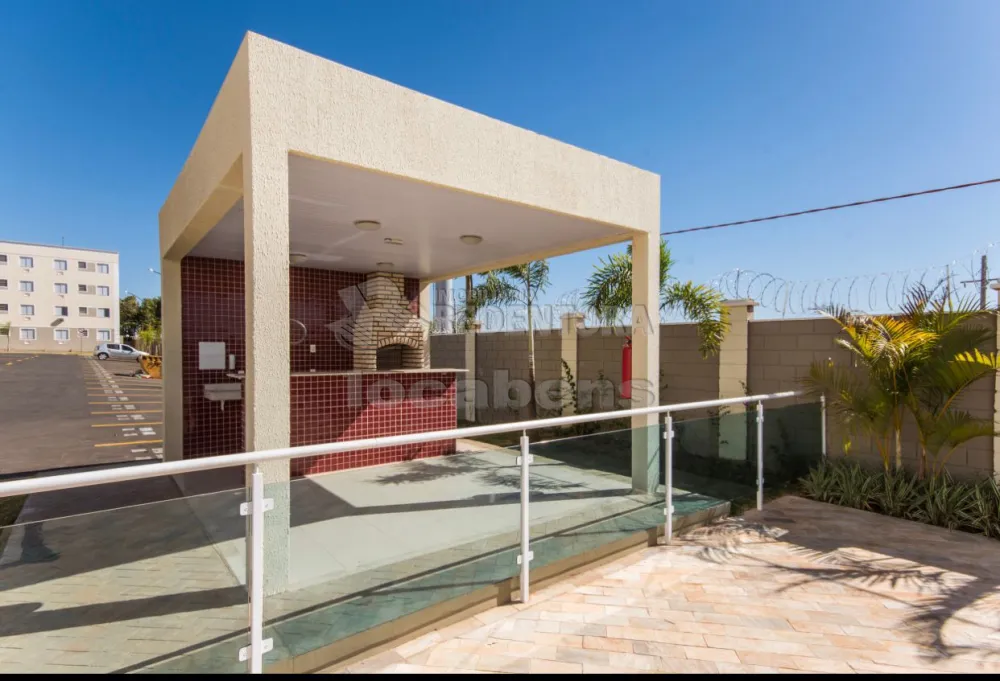 Alugar Apartamento / Padr&atilde;o em S&atilde;o Jos&eacute; do Rio Preto R$ 800,00 - Foto 15