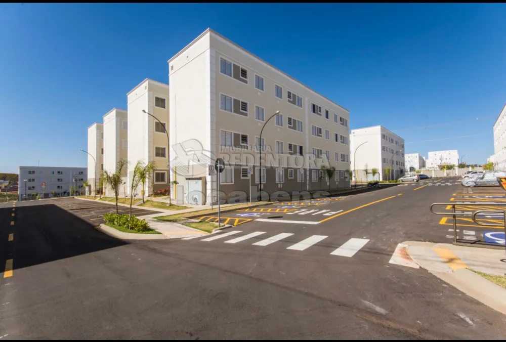 Alugar Apartamento / Padr&atilde;o em S&atilde;o Jos&eacute; do Rio Preto R$ 800,00 - Foto 14