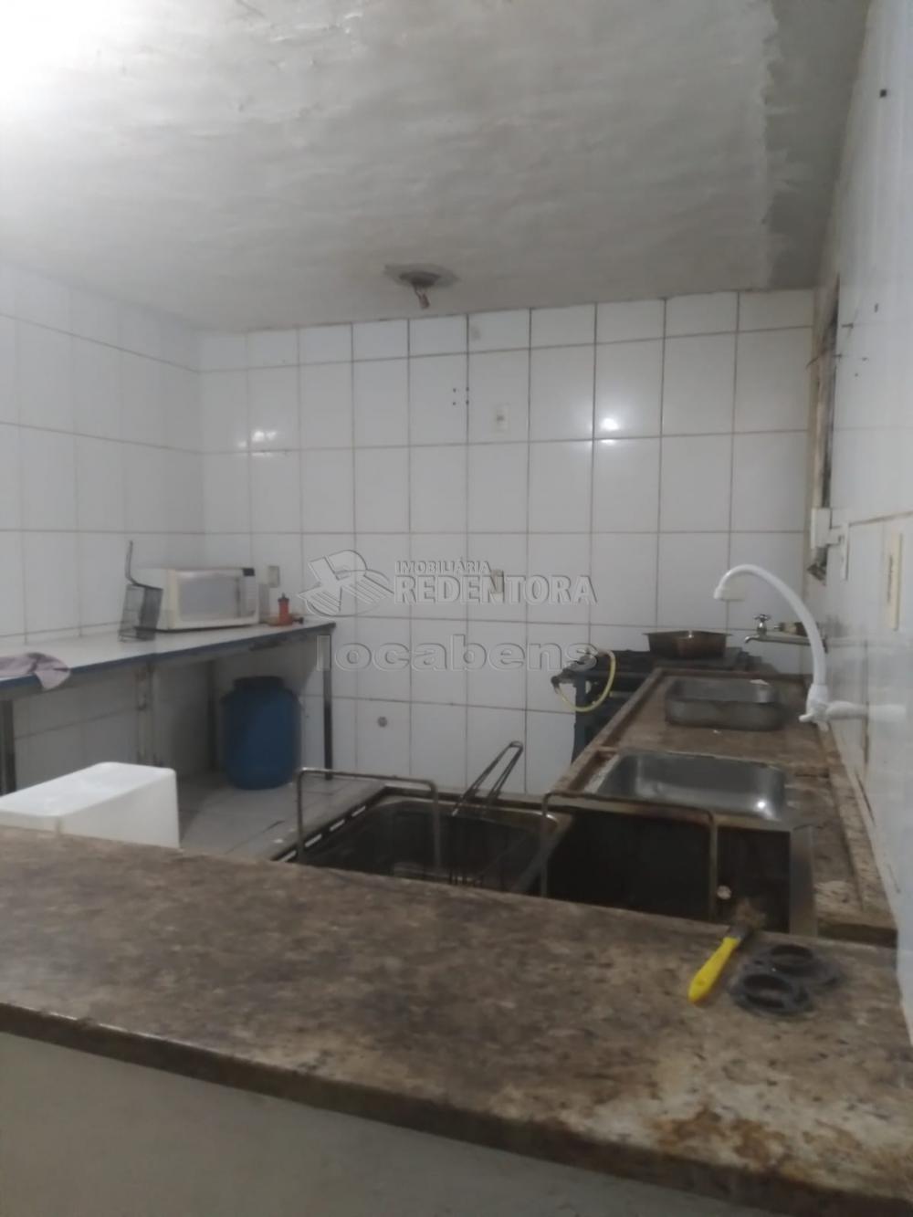 Alugar Comercial / Sal&atilde;o em Mirassol R$ 3.500,00 - Foto 5