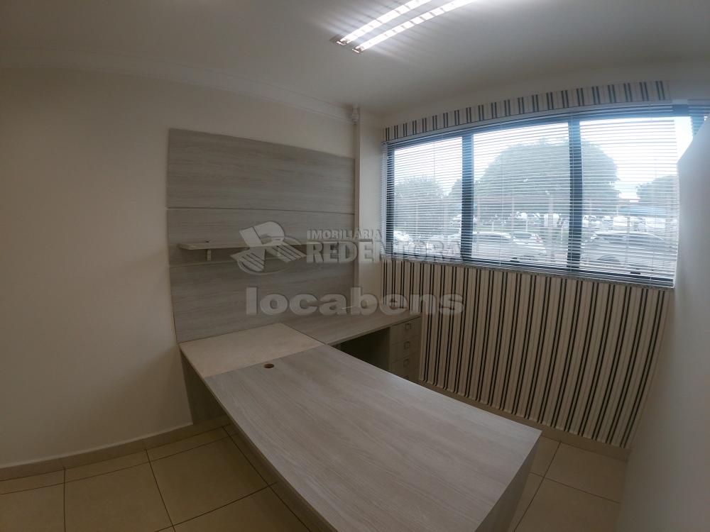 Alugar Comercial / Sala em S&atilde;o Jos&eacute; do Rio Preto R$ 4.100,00 - Foto 13