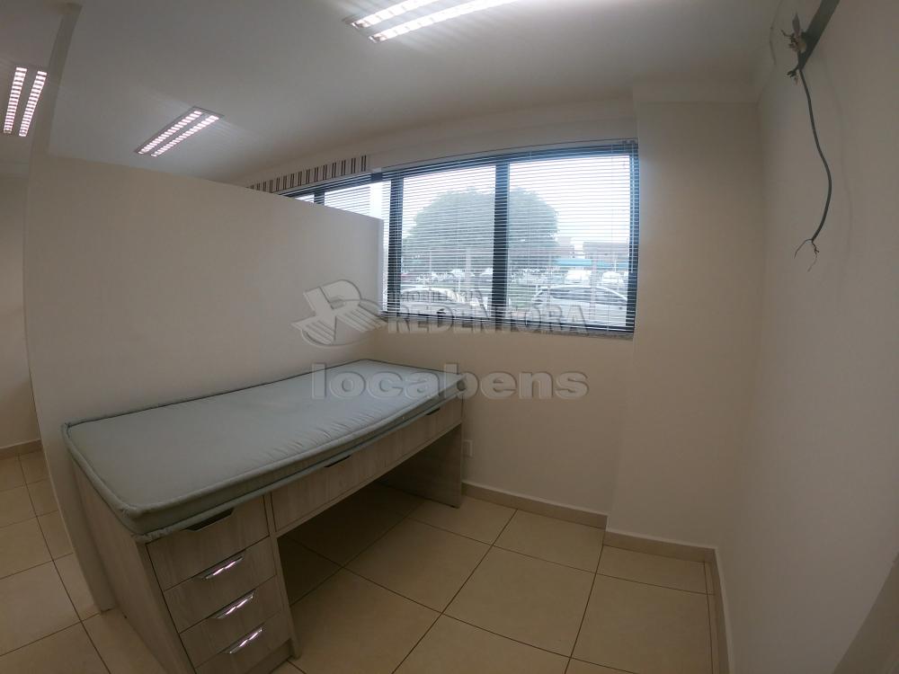 Alugar Comercial / Sala em S&atilde;o Jos&eacute; do Rio Preto R$ 4.100,00 - Foto 16