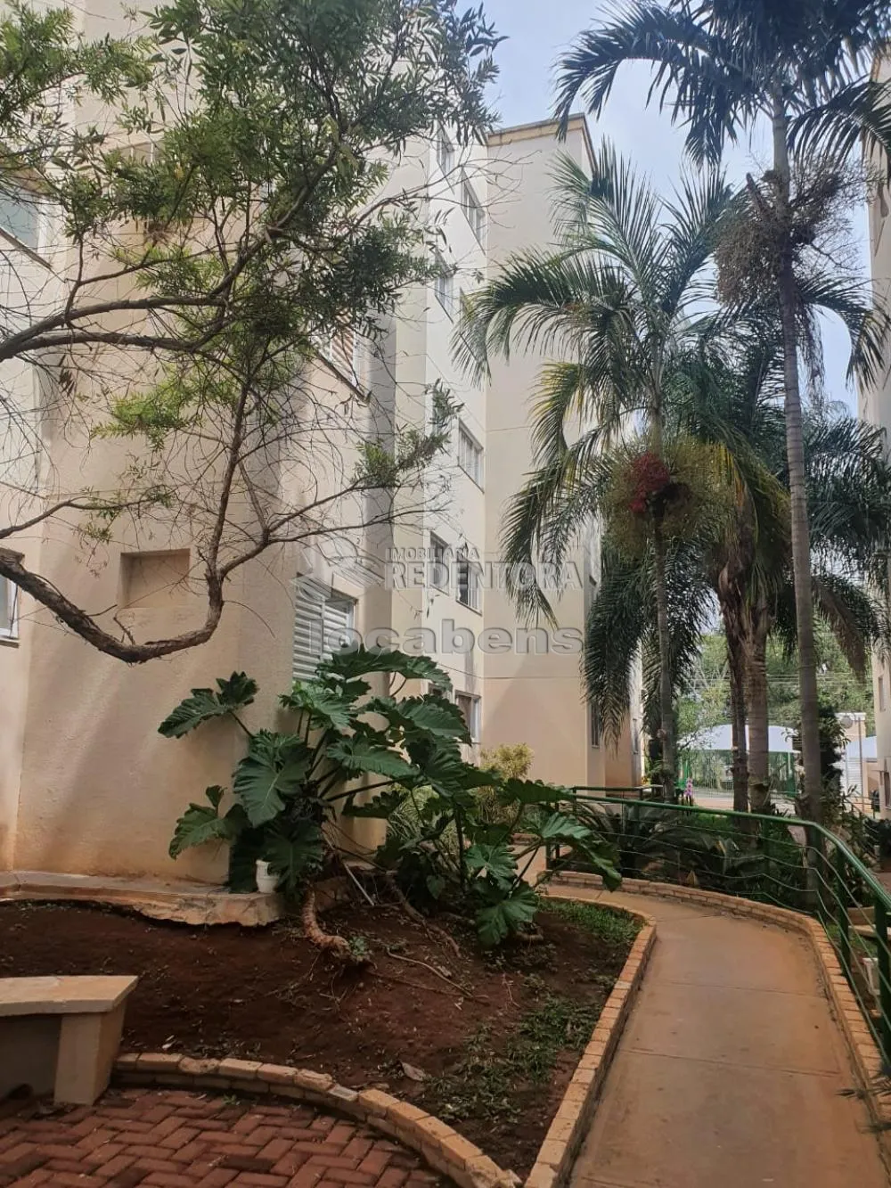 Comprar Apartamento / Padr&atilde;o em S&atilde;o Jos&eacute; do Rio Preto R$ 200.000,00 - Foto 2