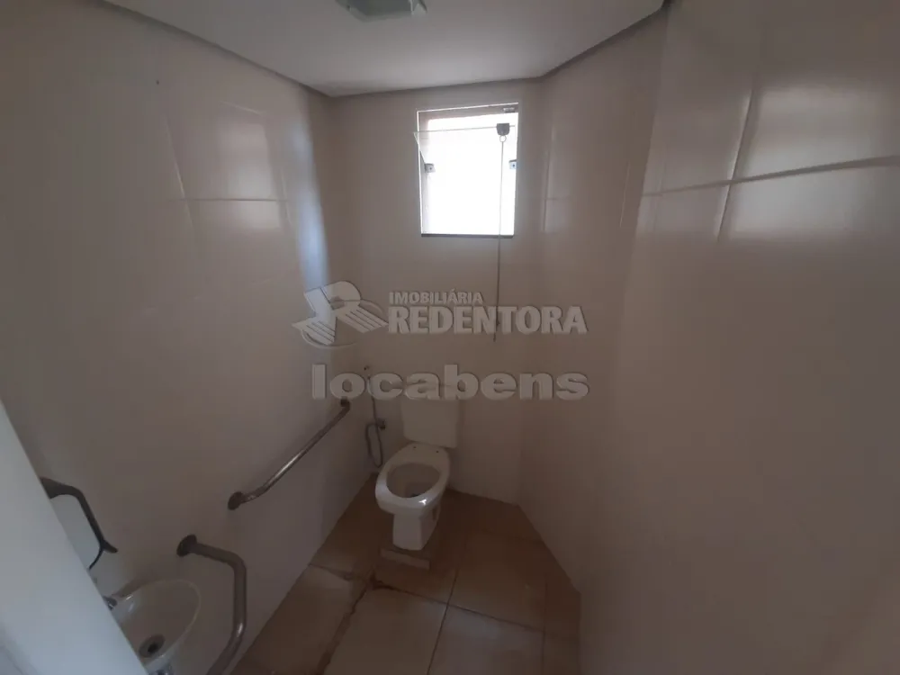 Alugar Comercial / Sala em S&atilde;o Jos&eacute; do Rio Preto R$ 1.300,00 - Foto 9