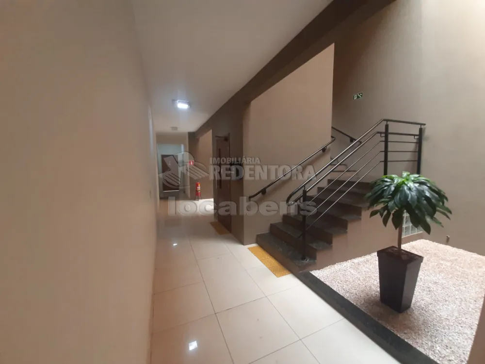 Alugar Comercial / Sala em S&atilde;o Jos&eacute; do Rio Preto R$ 1.300,00 - Foto 3