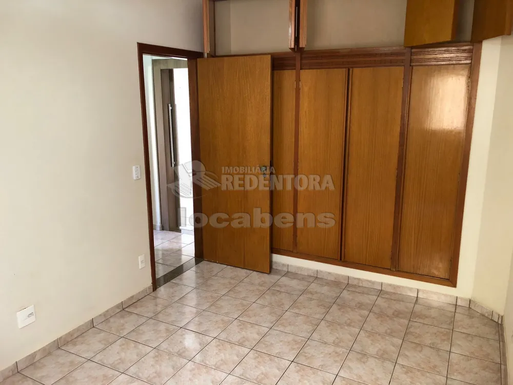 Alugar Apartamento / Padr&atilde;o em S&atilde;o Jos&eacute; do Rio Preto R$ 1.400,00 - Foto 15