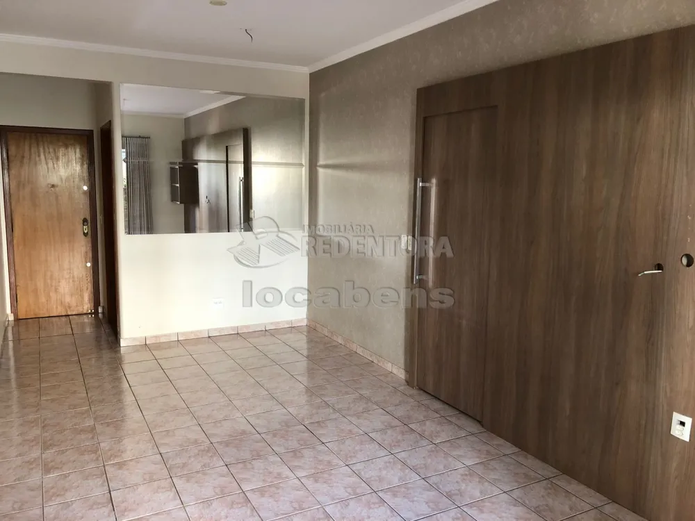 Alugar Apartamento / Padr&atilde;o em S&atilde;o Jos&eacute; do Rio Preto R$ 1.400,00 - Foto 1