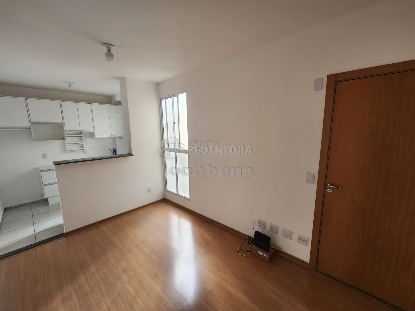 Alugar Apartamento / Padr&atilde;o em S&atilde;o Jos&eacute; do Rio Preto R$ 1.200,00 - Foto 1