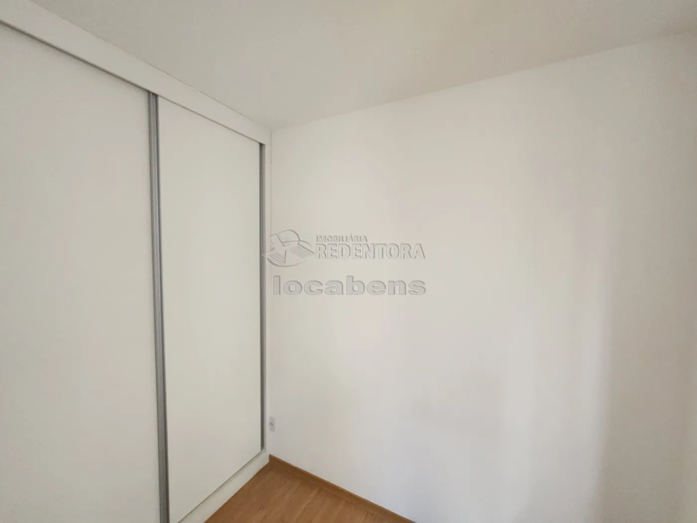 Alugar Apartamento / Padr&atilde;o em S&atilde;o Jos&eacute; do Rio Preto R$ 1.200,00 - Foto 5