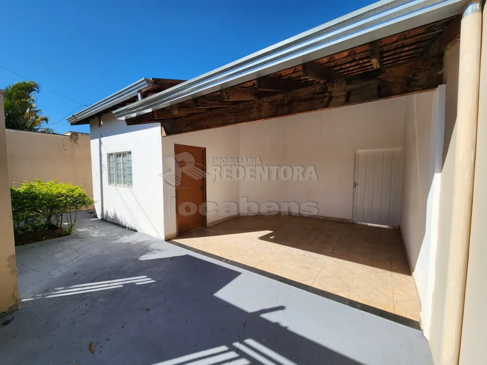 Alugar Casa / Padr&atilde;o em S&atilde;o Jos&eacute; do Rio Preto R$ 1.500,00 - Foto 1