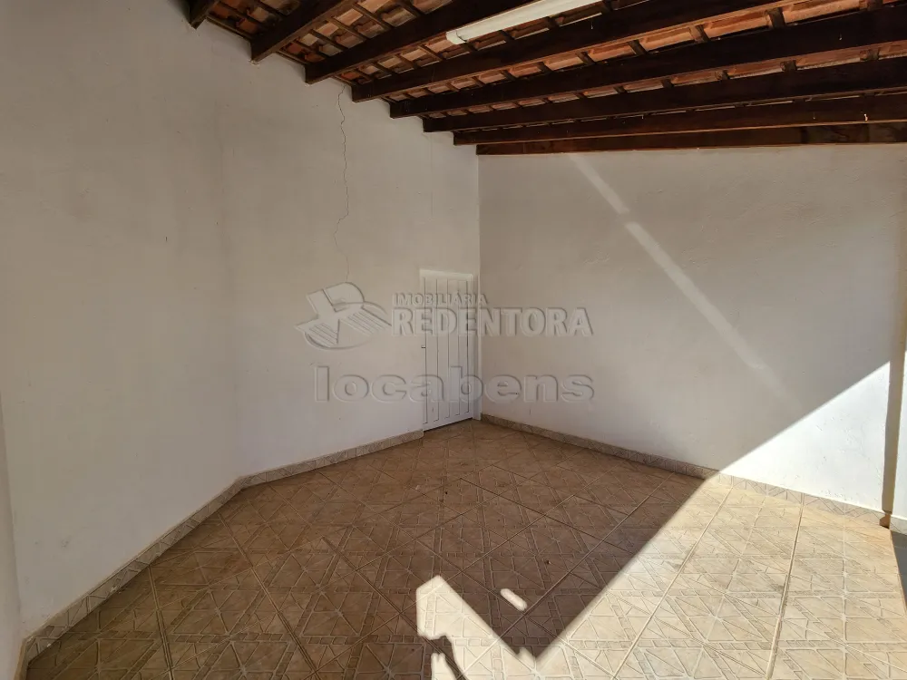 Alugar Casa / Padr&atilde;o em S&atilde;o Jos&eacute; do Rio Preto R$ 1.500,00 - Foto 3