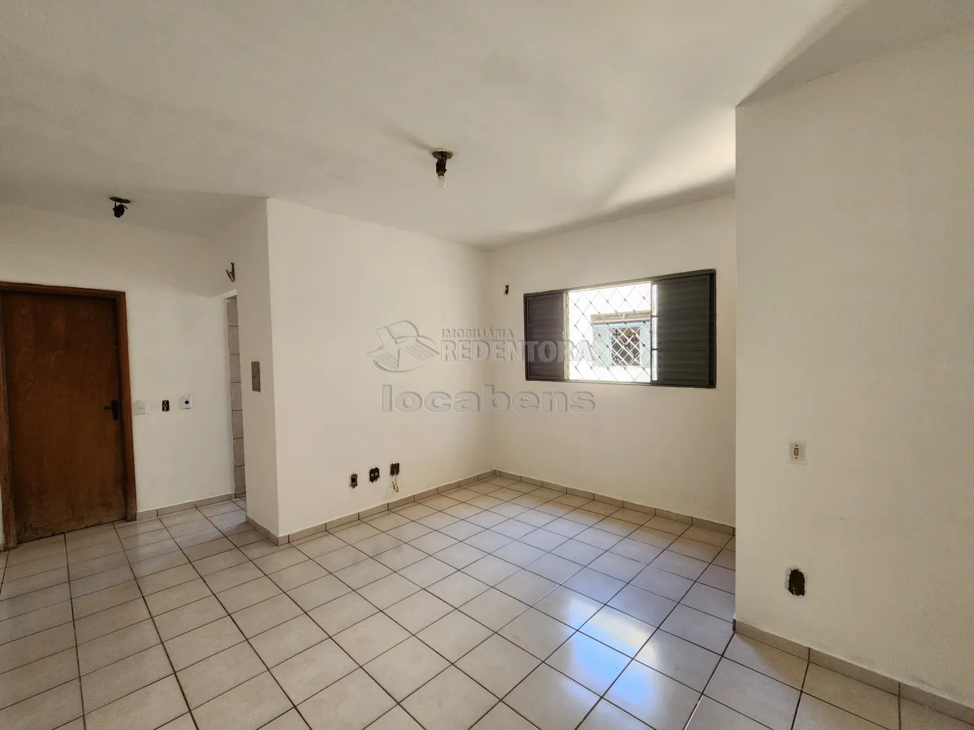 Alugar Apartamento / Padr&atilde;o em S&atilde;o Jos&eacute; do Rio Preto R$ 750,00 - Foto 1