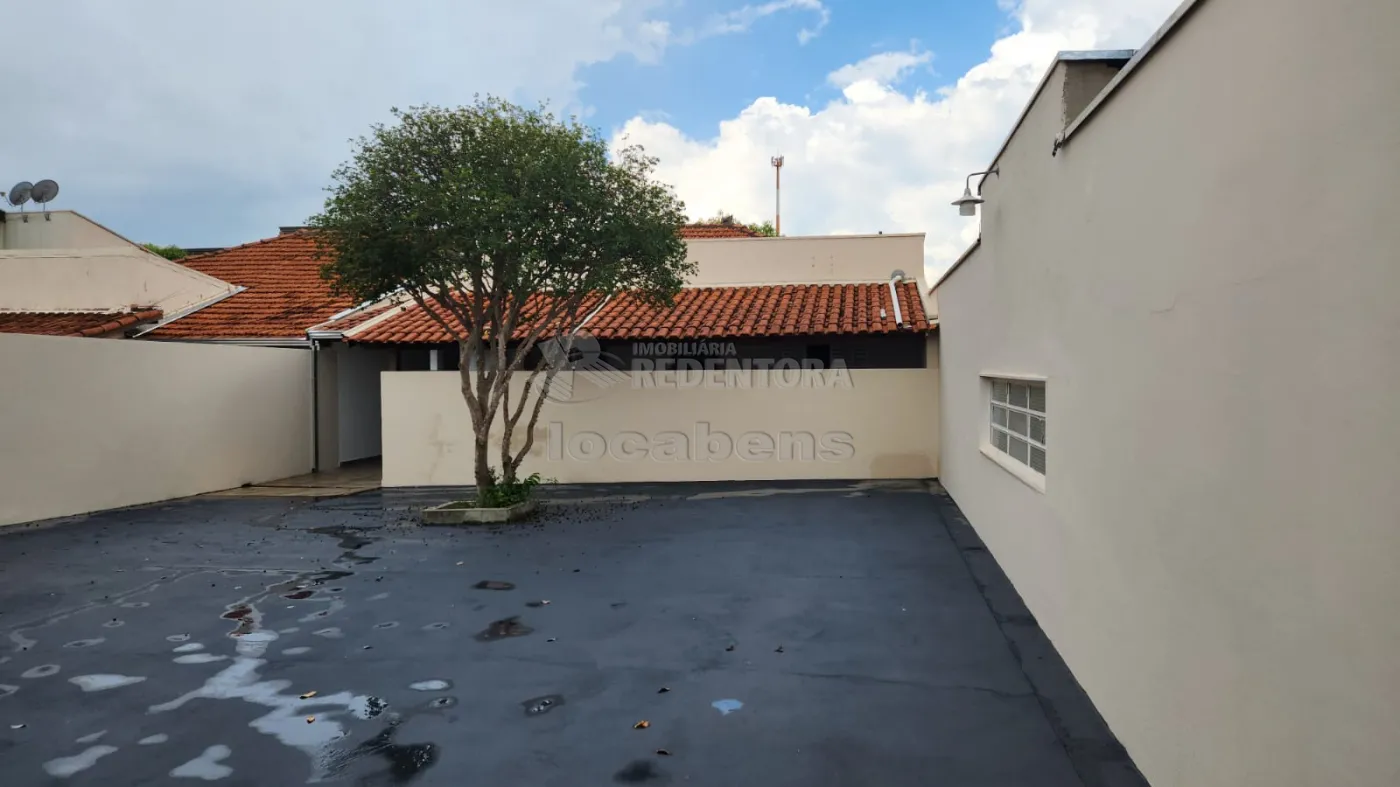 Alugar Casa / Padr&atilde;o em S&atilde;o Jos&eacute; do Rio Preto R$ 2.500,00 - Foto 28