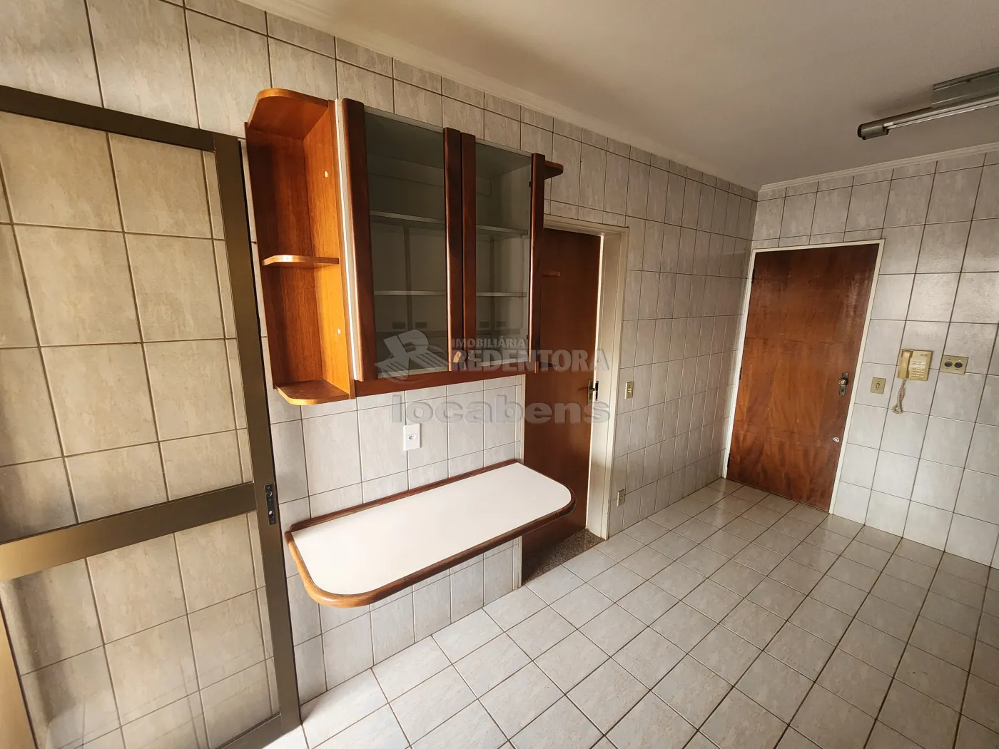 Alugar Apartamento / Padr&atilde;o em S&atilde;o Jos&eacute; do Rio Preto R$ 1.000,00 - Foto 5