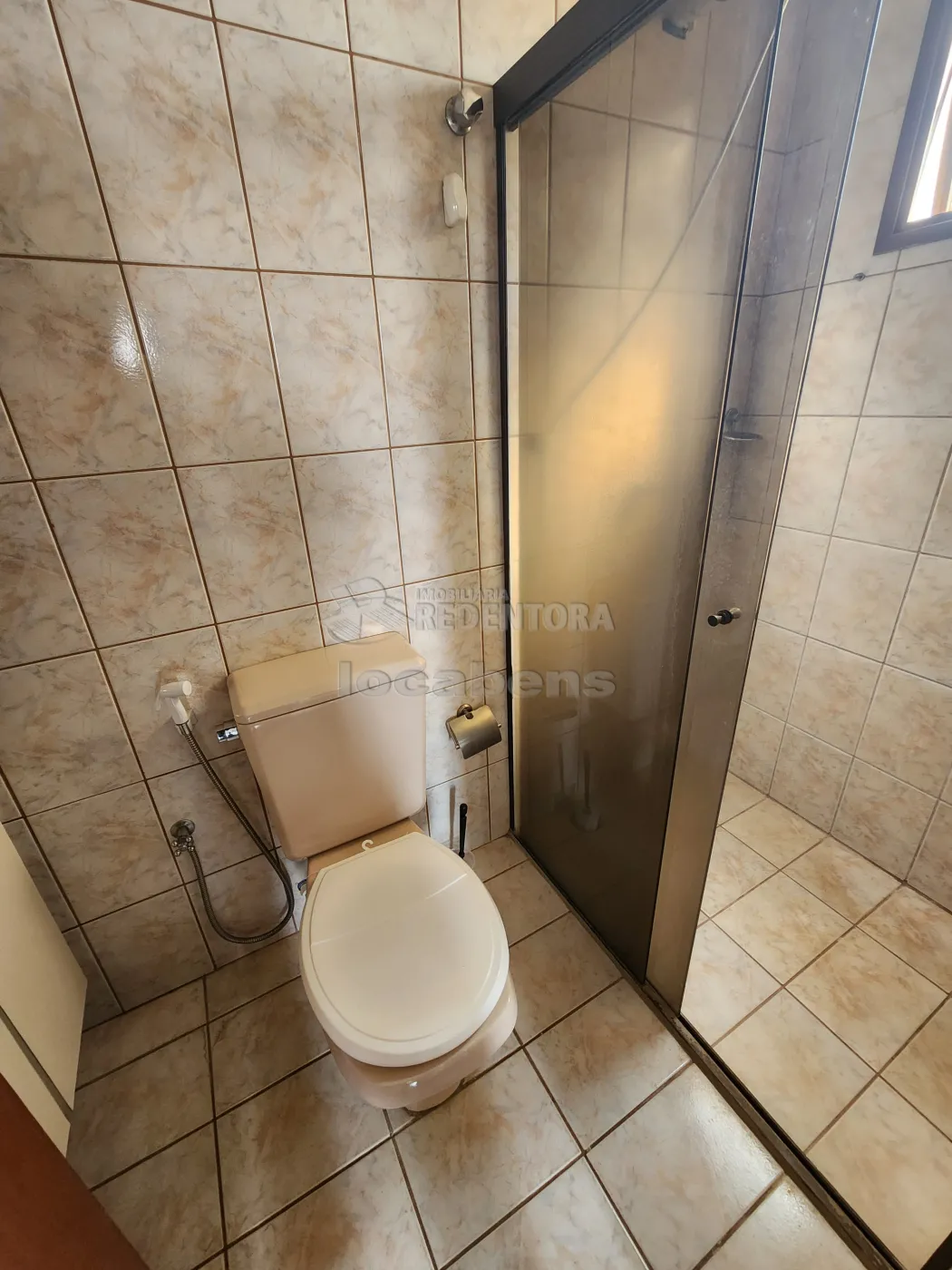 Alugar Apartamento / Padr&atilde;o em S&atilde;o Jos&eacute; do Rio Preto R$ 1.000,00 - Foto 13