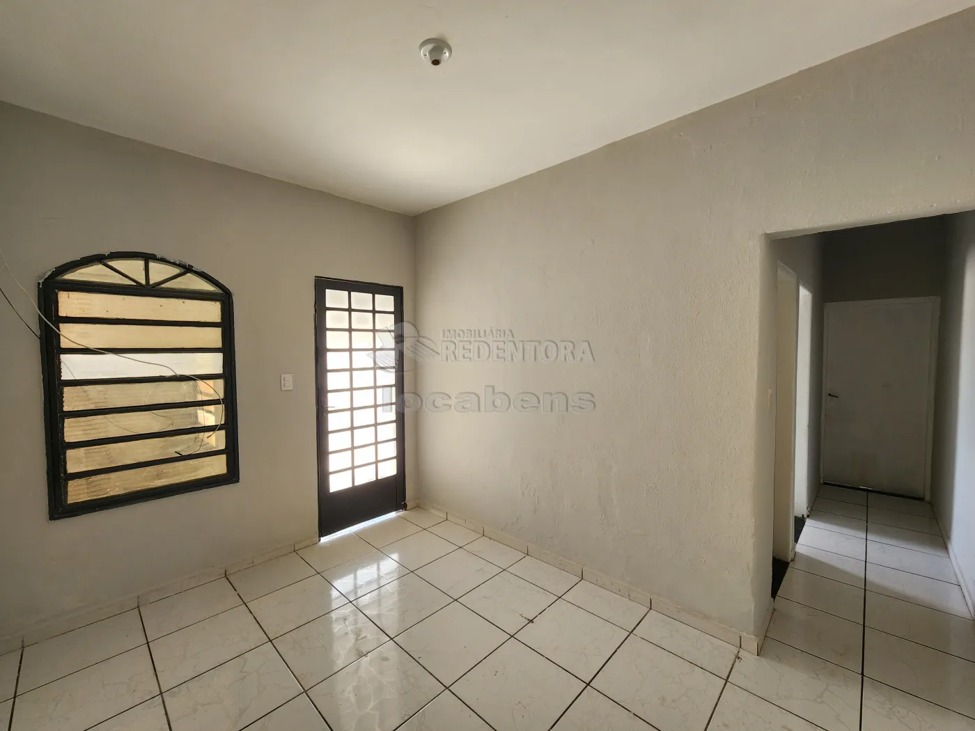 Alugar Casa / Padr&atilde;o em S&atilde;o Jos&eacute; do Rio Preto R$ 950,00 - Foto 2