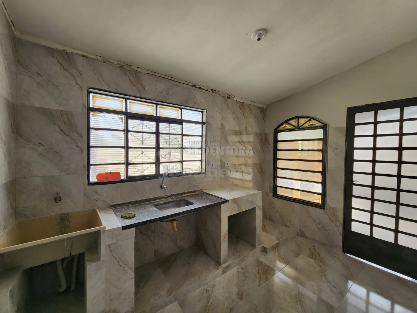Alugar Casa / Padr&atilde;o em S&atilde;o Jos&eacute; do Rio Preto R$ 950,00 - Foto 5