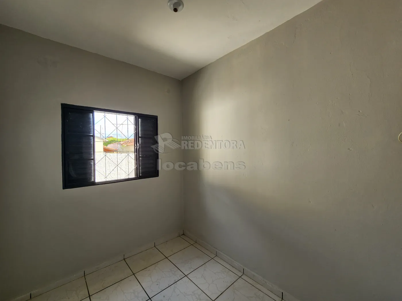 Alugar Casa / Padr&atilde;o em S&atilde;o Jos&eacute; do Rio Preto R$ 950,00 - Foto 6
