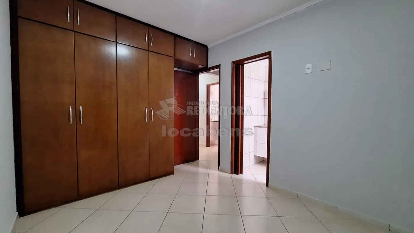Alugar Apartamento / Padr&atilde;o em S&atilde;o Jos&eacute; do Rio Preto R$ 1.600,00 - Foto 11