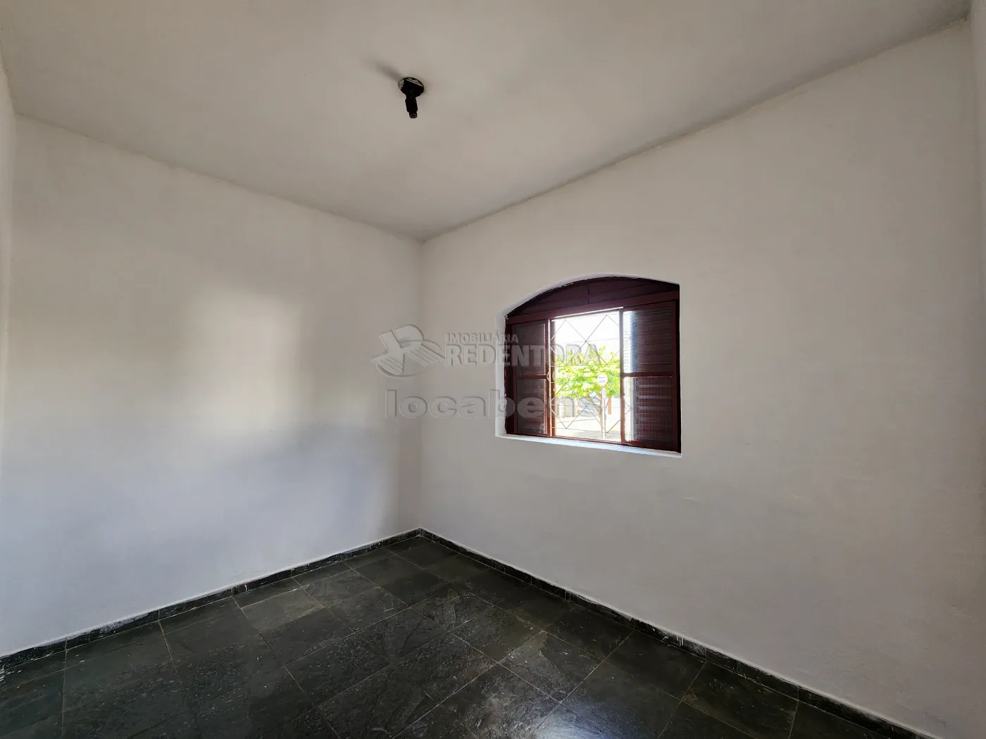Alugar Casa / Padr&atilde;o em S&atilde;o Jos&eacute; do Rio Preto R$ 850,00 - Foto 8