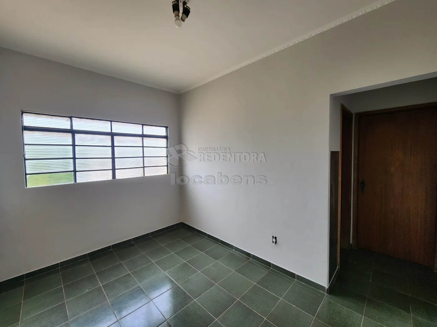 Alugar Apartamento / Padr&atilde;o em S&atilde;o Jos&eacute; do Rio Preto R$ 650,00 - Foto 3