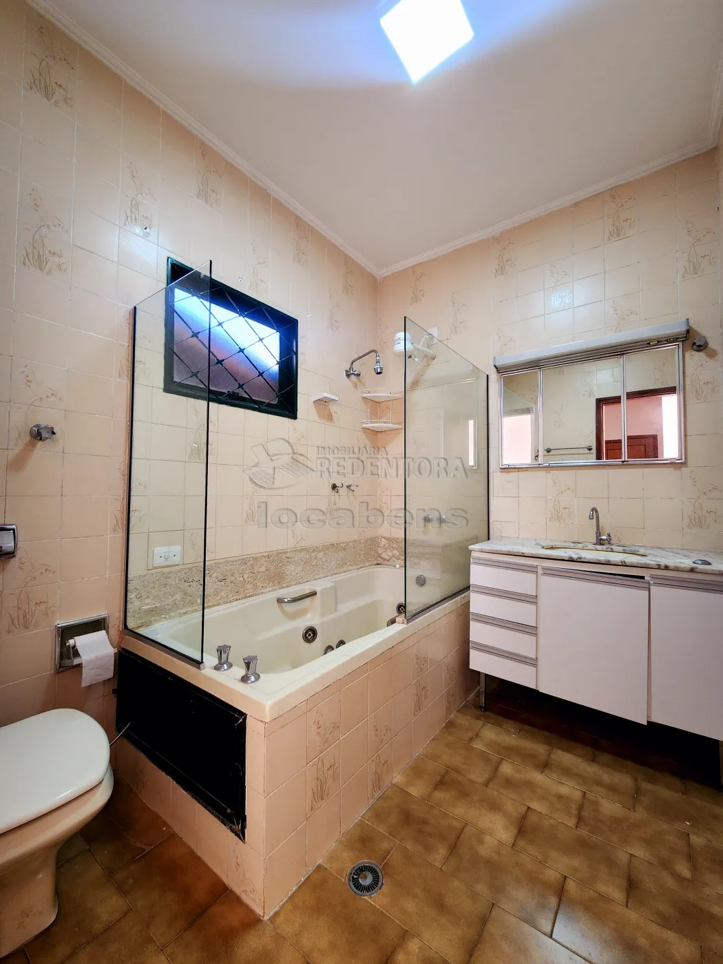 Alugar Casa / Padr&atilde;o em S&atilde;o Jos&eacute; do Rio Preto R$ 4.800,00 - Foto 13