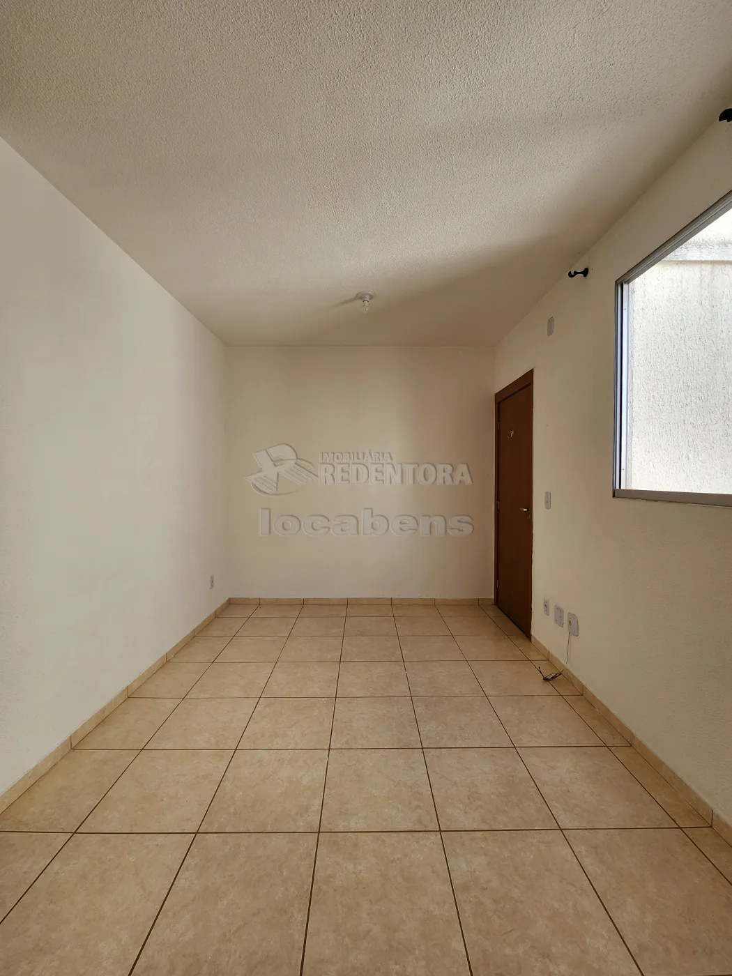 Alugar Apartamento / Padr&atilde;o em S&atilde;o Jos&eacute; do Rio Preto R$ 1.200,00 - Foto 2