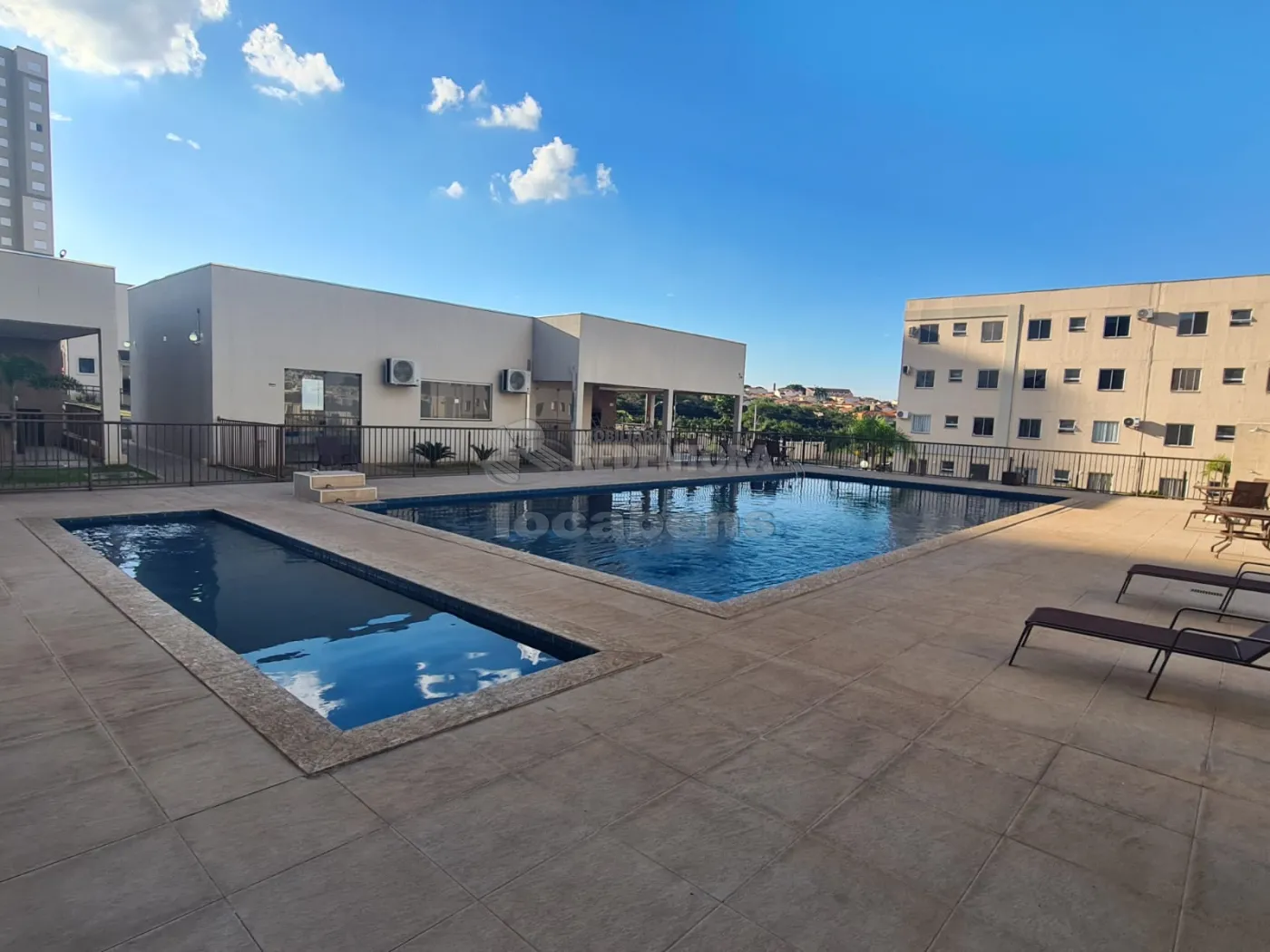 Alugar Apartamento / Padr&atilde;o em S&atilde;o Jos&eacute; do Rio Preto R$ 900,00 - Foto 1