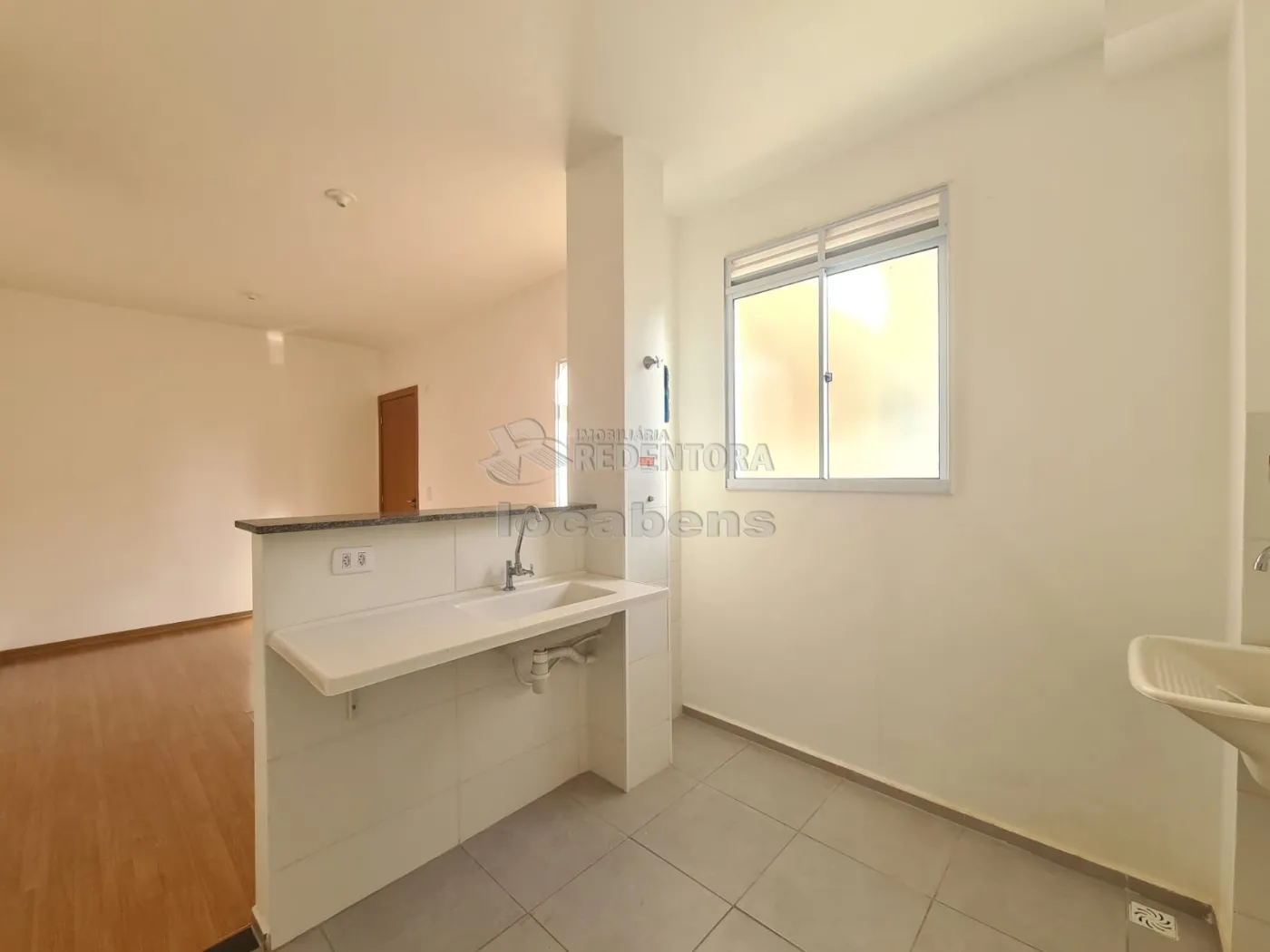 Alugar Apartamento / Padr&atilde;o em S&atilde;o Jos&eacute; do Rio Preto R$ 900,00 - Foto 5