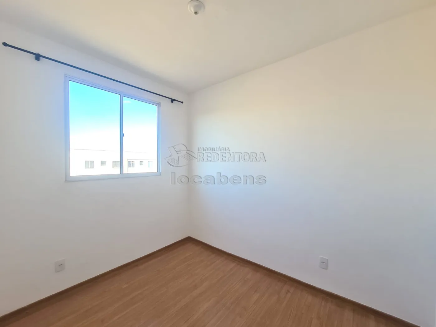 Alugar Apartamento / Padr&atilde;o em S&atilde;o Jos&eacute; do Rio Preto R$ 900,00 - Foto 13